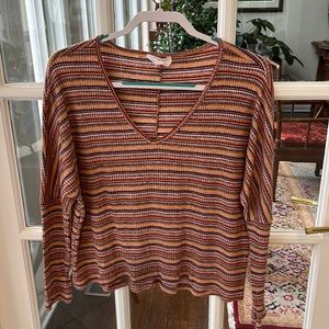Sadie & Sage Size M V-neck